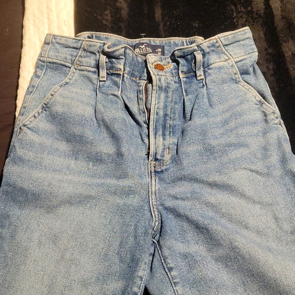 Hollister Mom Jeans